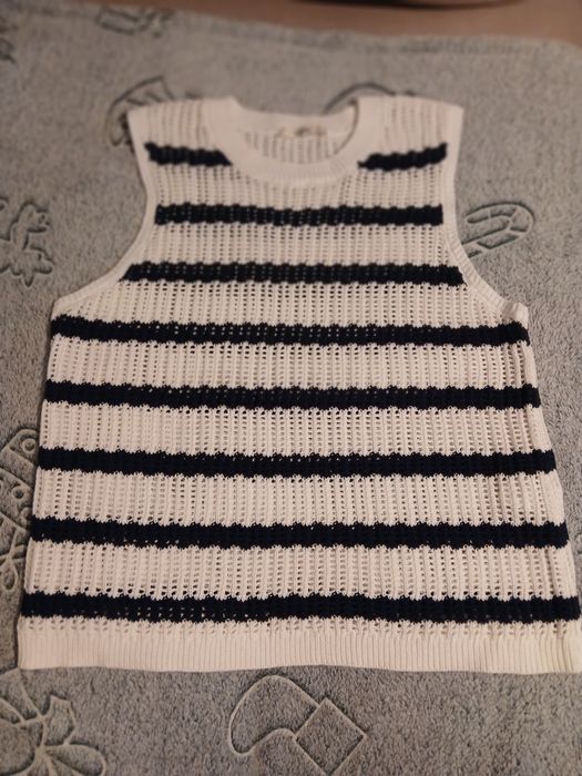 Vesta tricotată Colin's, dama