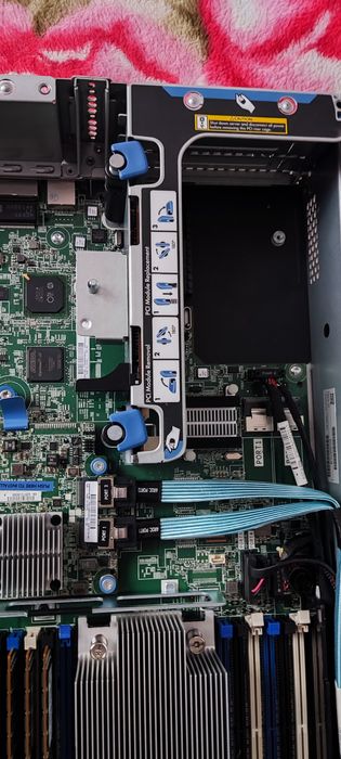 HP ProLiant DL380 Gen9 REFUB U2