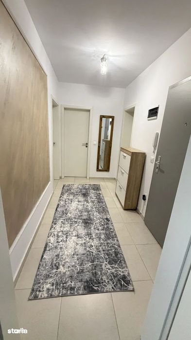 Apartament 2,5  camere, mobilat cu 2 balcoane