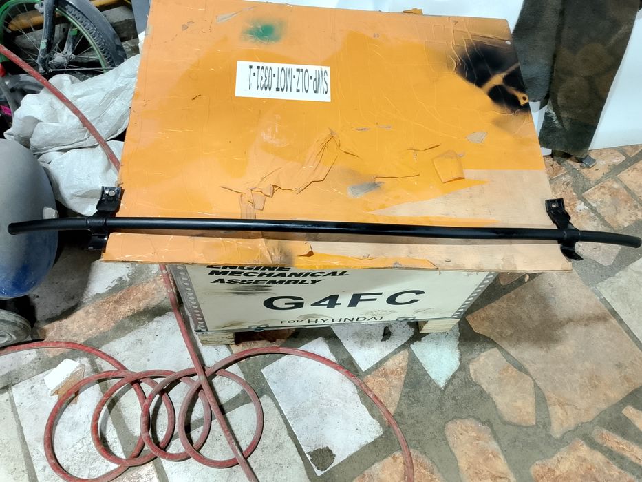 Нижнее крепление усилителя бампера