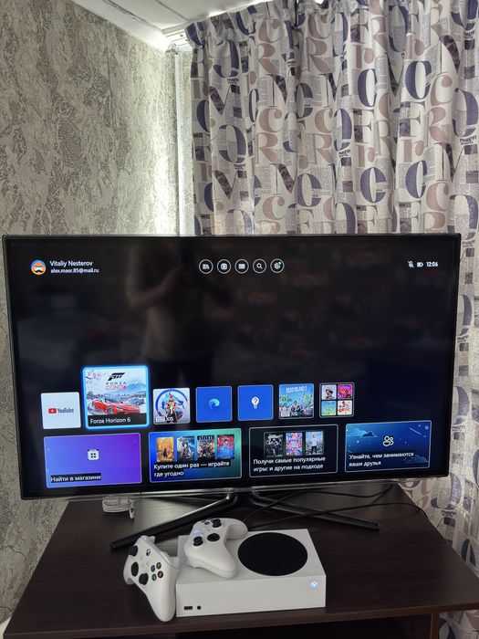Продам Xbox One Series S как новый