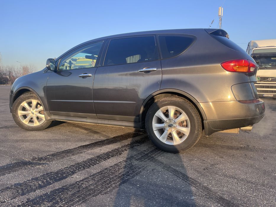 Subaru Tribeca B 9