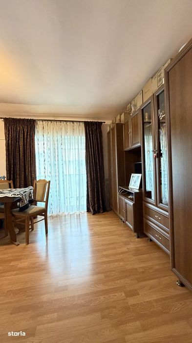 Apartament de 55 mp utili,parcare inclusa,zona Florilor