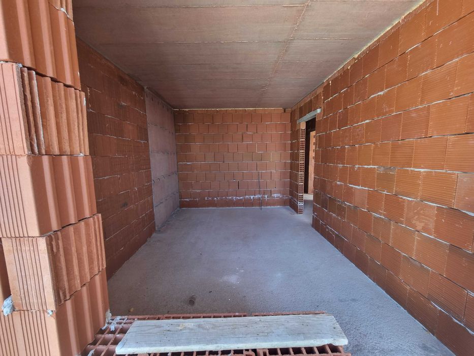 Продава се Тристаен апартамент в Благоевград, Освобождение - 100 кв.м за 877 €/кв.м - Снимка #5