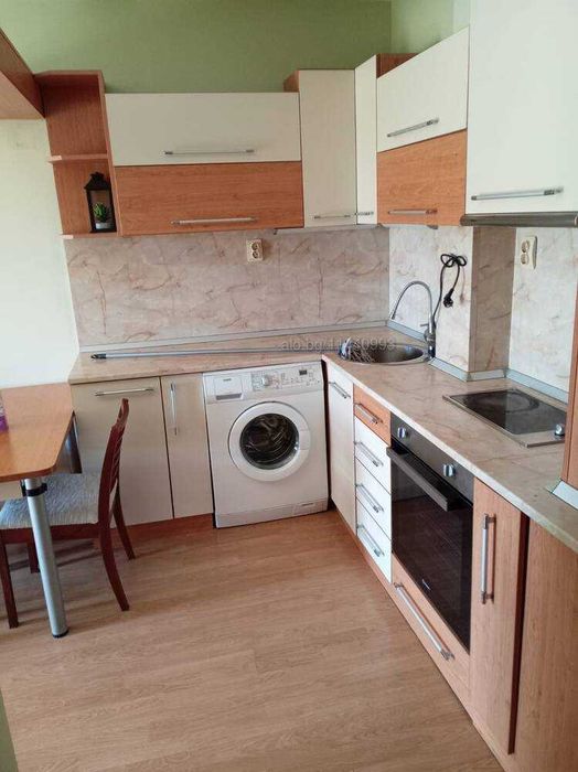 Дава се под наем Тристаен апартамент в Стара Загора, Център - 78 кв.м за 400 € - Снимка #4