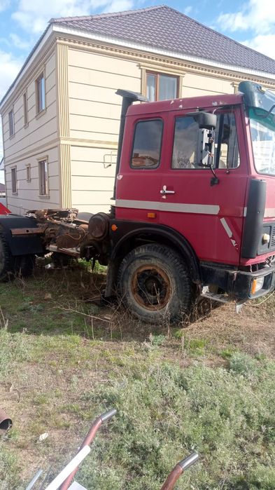 Продам МАЗ тягач