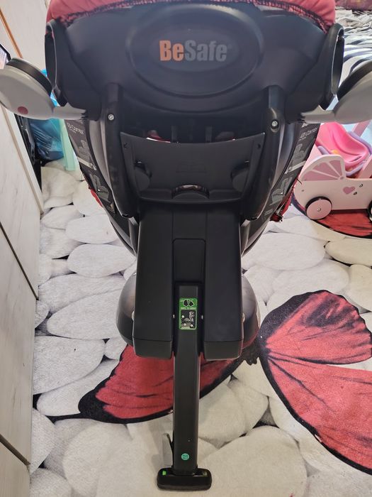 Scaun auto BeSafe cu isofix