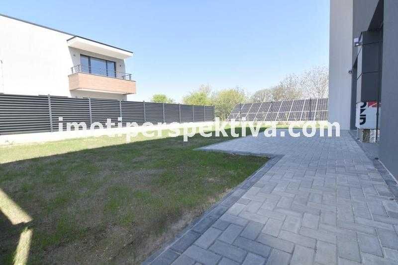 реф.19386 Чисто нова къща, двоен гараж-Коматевско шосе!