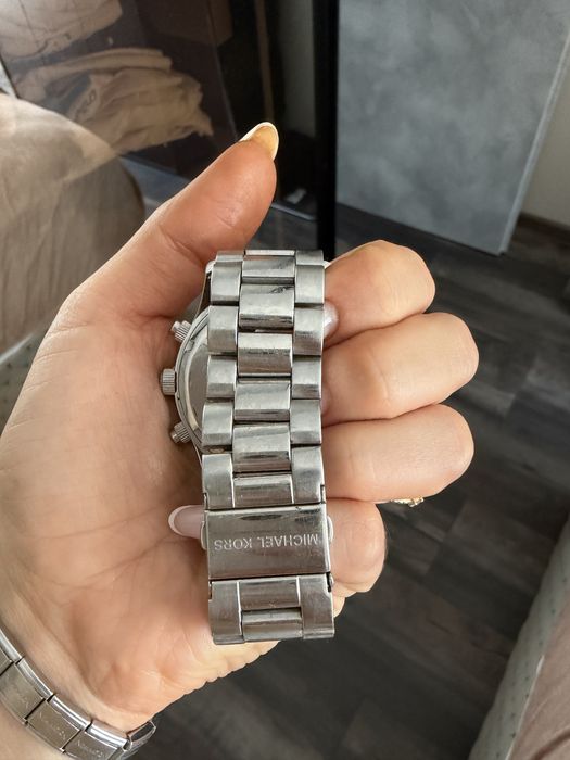 Часовник Michael Kors