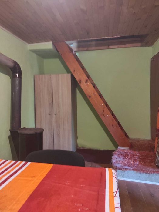 Дава се под наем Етаж от къща в Варна, Трошево - 30 кв.м за 153 € - Снимка #4