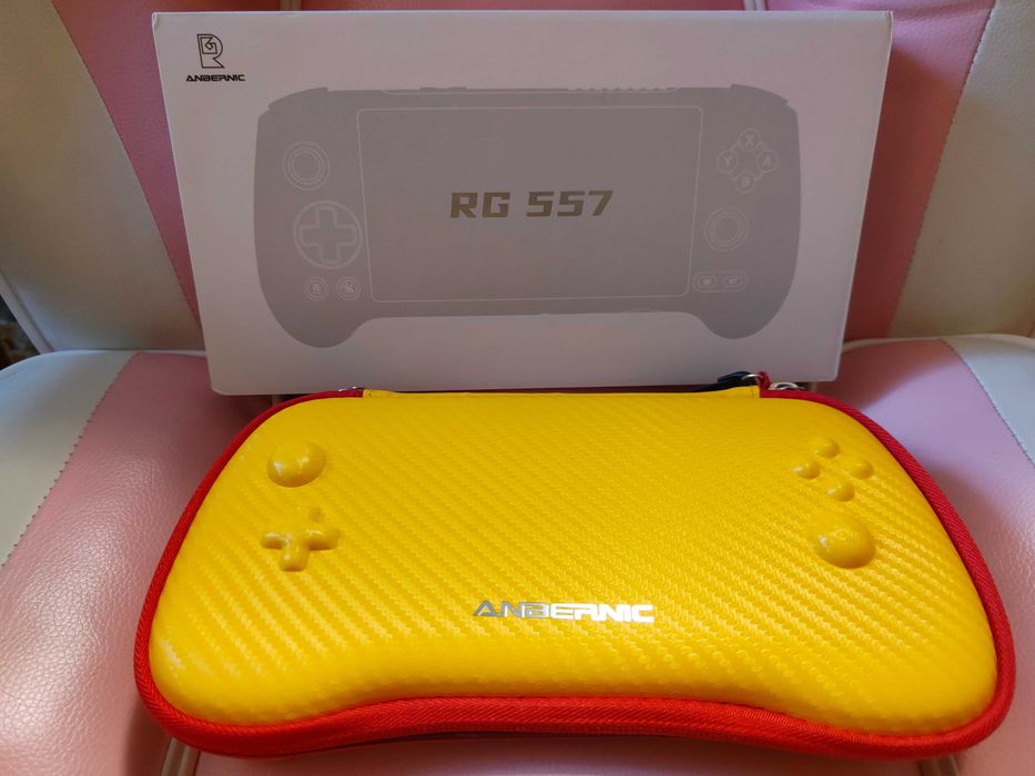 Anbernic RG557 Transparent Purple 12 GB Ram + 256 GB + Card 128 GB cu Jocuri (Versiunea Full! Impecabila!)