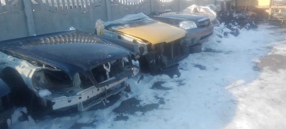 Авто Разбор Мерседес 124 капоты.