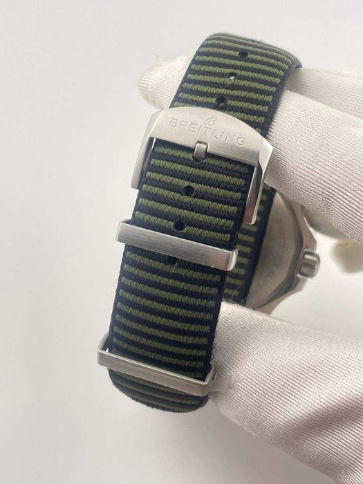 Часы Breitling Superocean Green