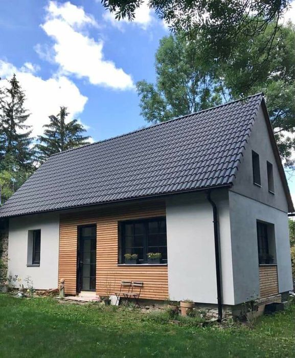 Vand case modulare pe structură metalică