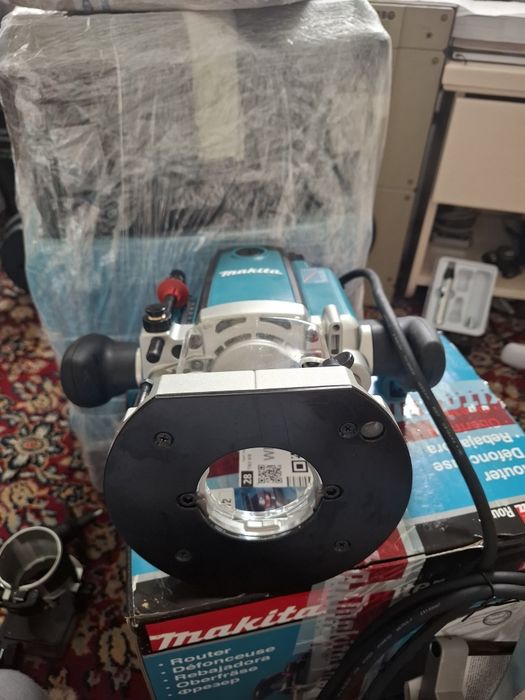 Фрезер макита rp 2302 fc 2300 ватт