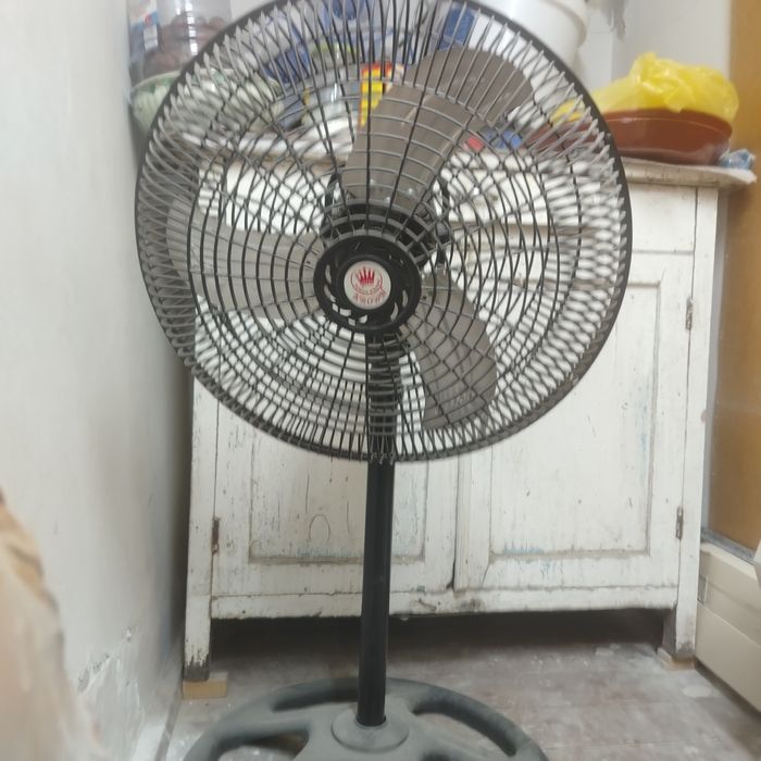 Вентилятор сотилади