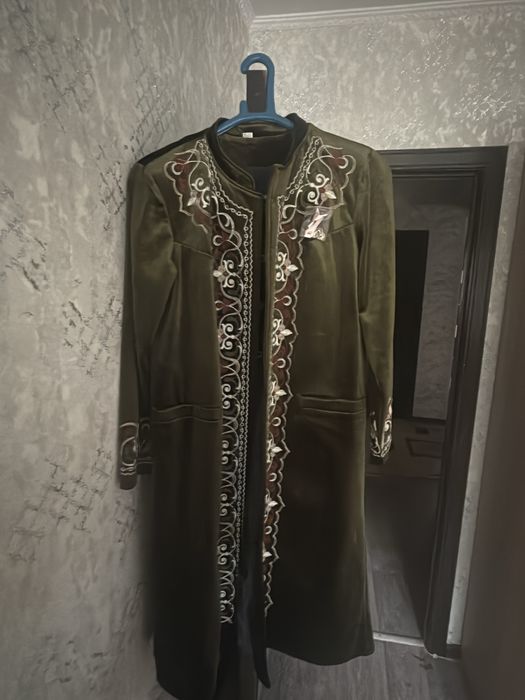 Продам чапан новый женский