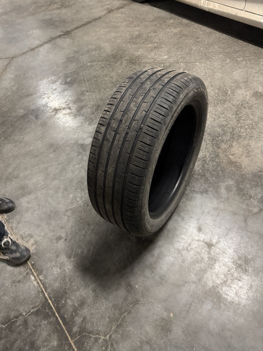 Комплект шин в отличном состояний