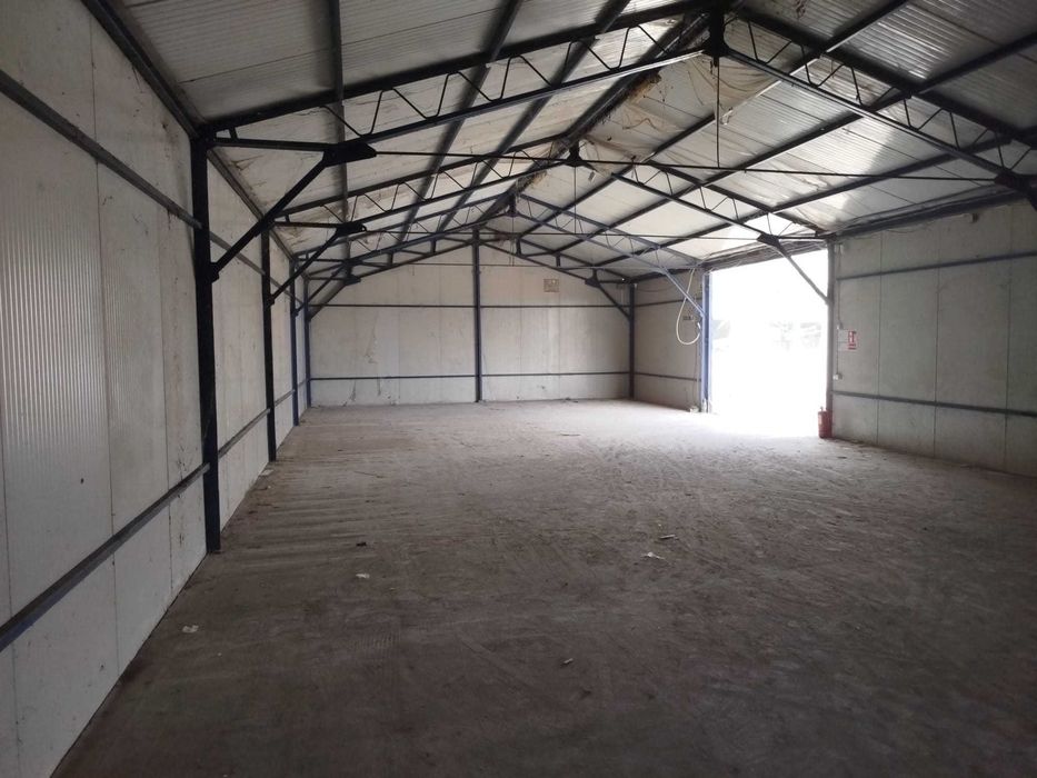 Inchiriere Hala Fundulea stradal 260 mp doua intrari acces tir curte betonata