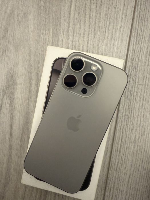 Iphone 16 pro, гарантия до 05.02, 128гб памяти