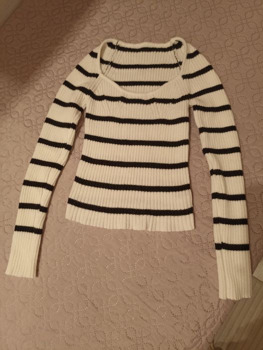 Дамски пуловери и суичъри