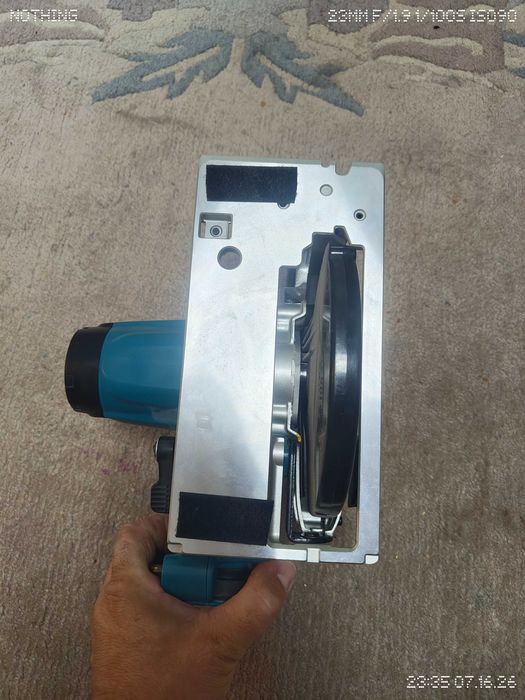 Circular Makita DSS610