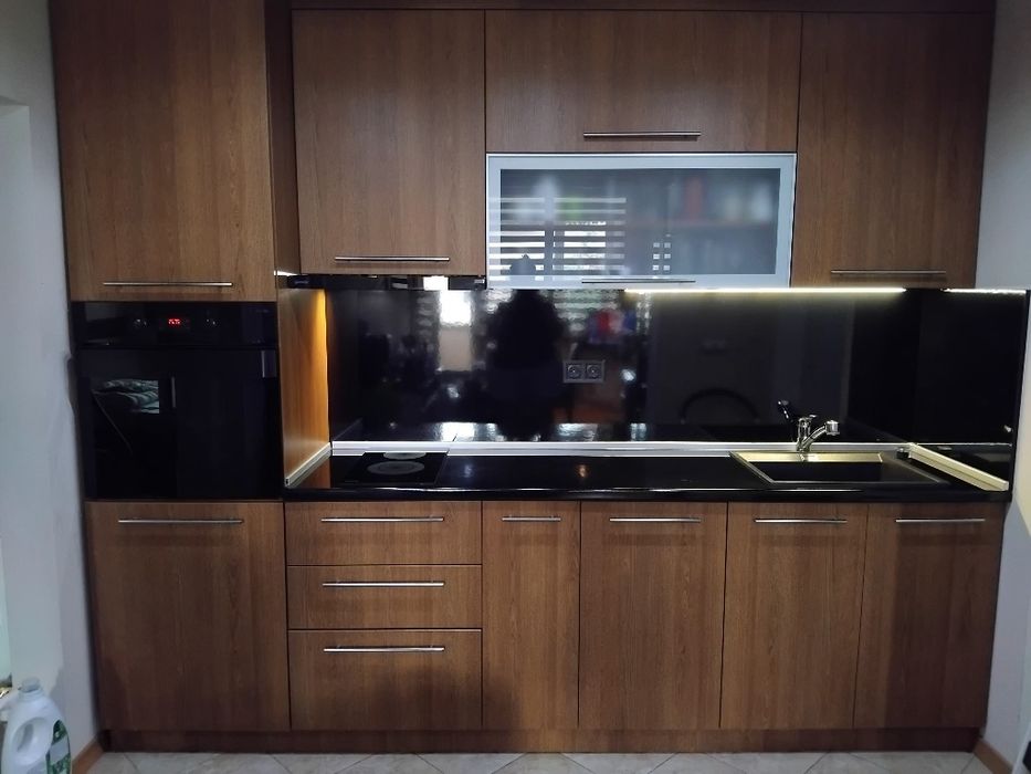 Продавам готова кухня