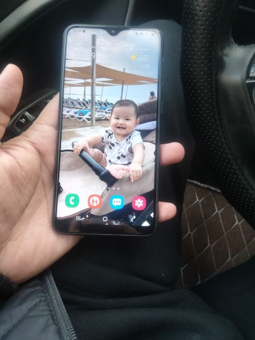 Самсунг а10 32гб