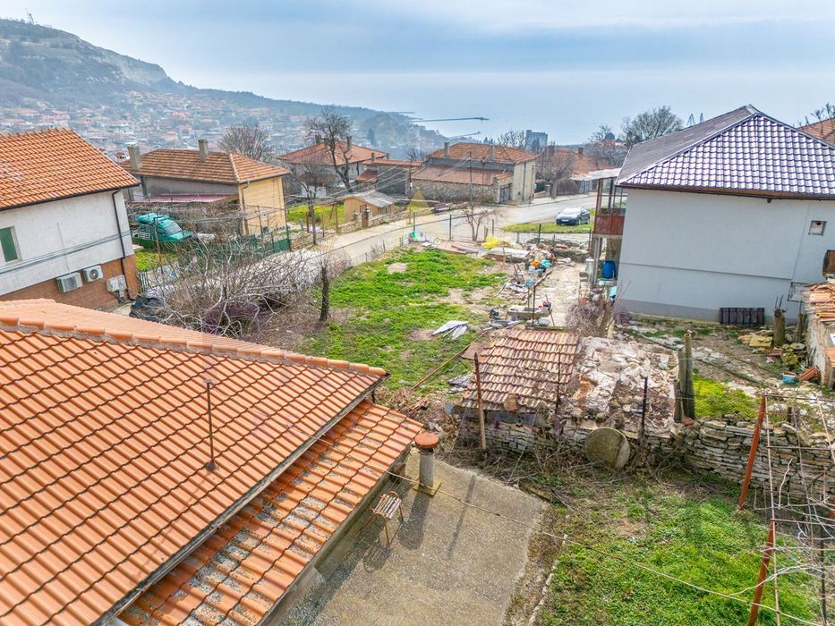 Къща в Добрич, област-гр.Балчик площ 180 цена 175000