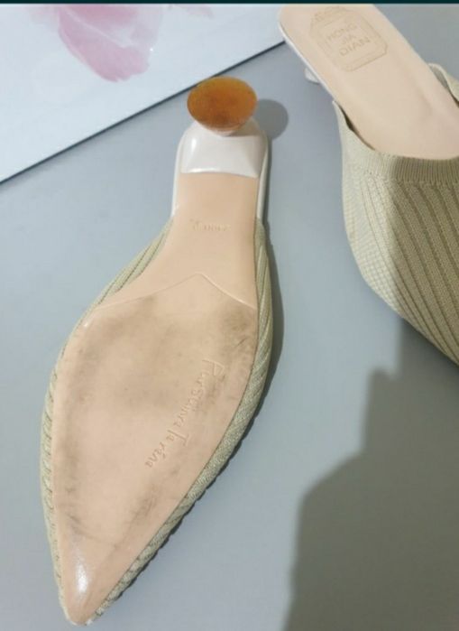 Pantofi crem toc 3cm picior lat elastici 38