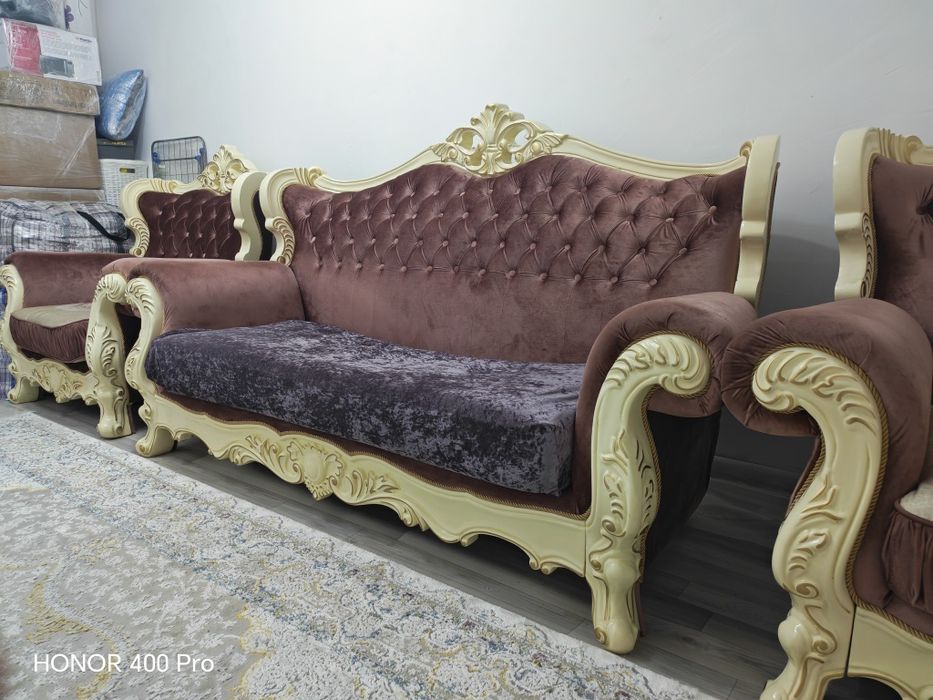 Диван и кресло богатая мебель