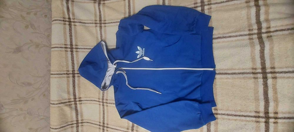 Продам новые детские кофты