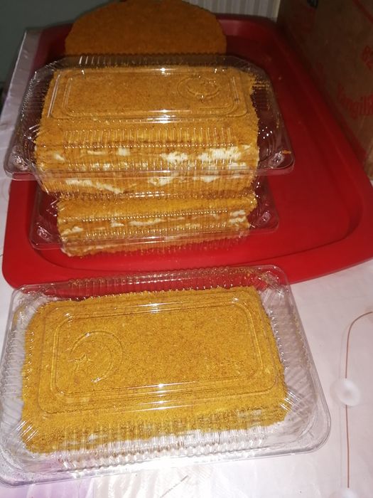 Медовий, напалеон, творожный, пряники, коржики на заказ