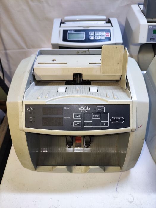 Счётная машинка для денег