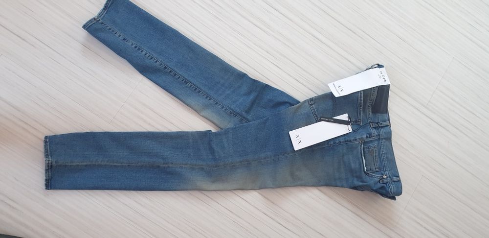 Armani Exchange A/X Slim Fit Mens Size 31/32 НОВО ОРИГИНАЛ Мъжки Дънки