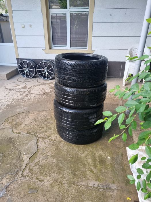 BMW X 6 diska balonlari sotiladi.