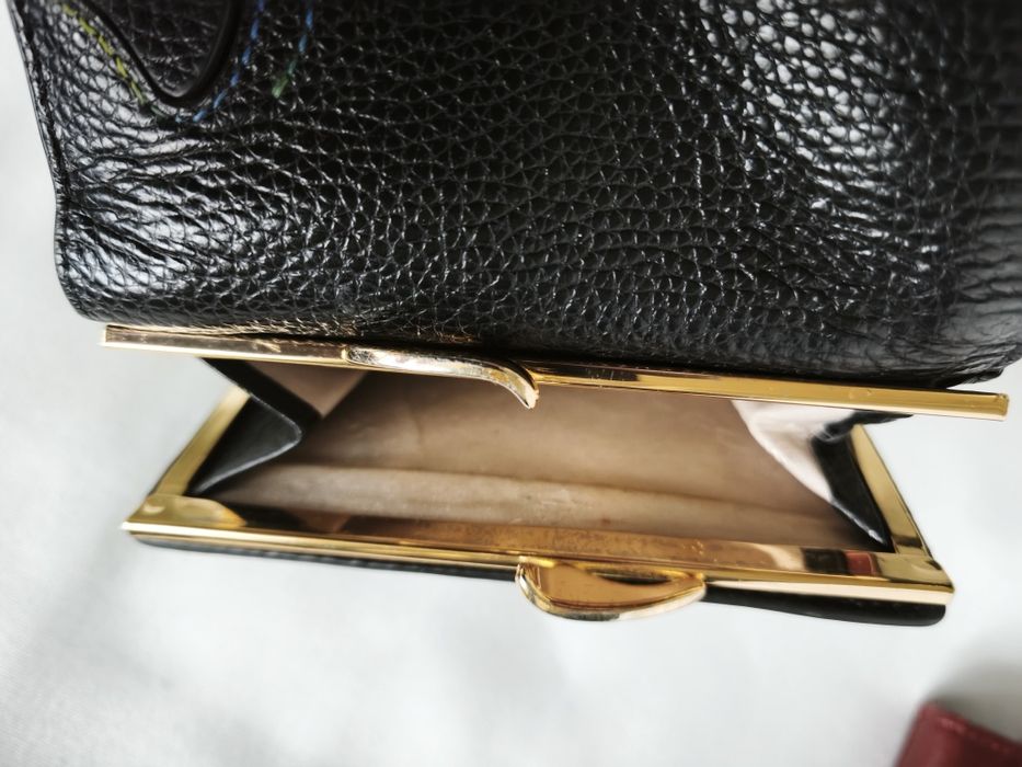 Дамски портмонета