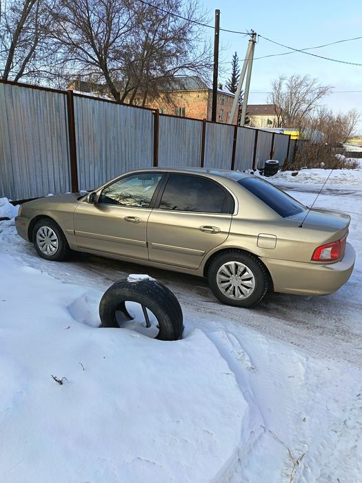 Продам машину KIA OPTIMA 2004 года.