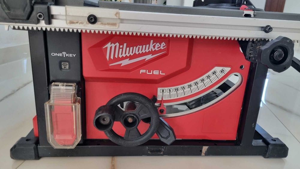 Circular Milwaukee m18