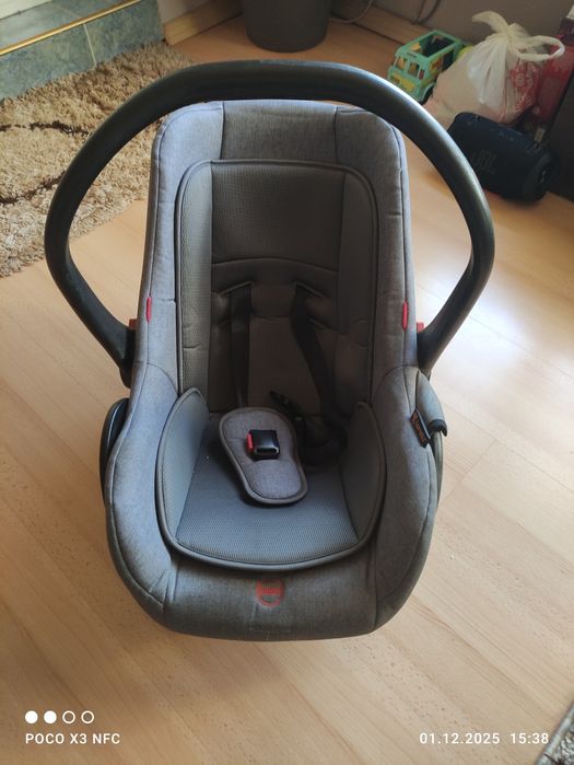 Продавам бебешко столче за автомобил