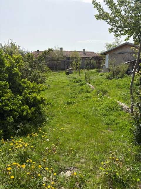 Home Depo продава къща в село Енина - Казанлък