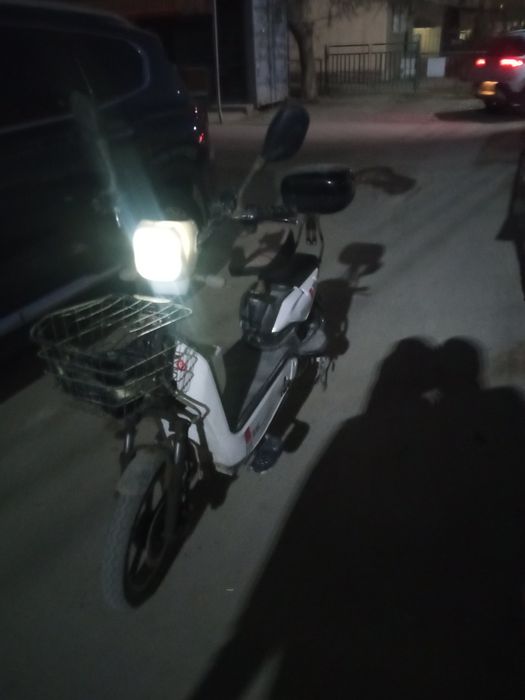 Скутер б/у в хорошем состоянии