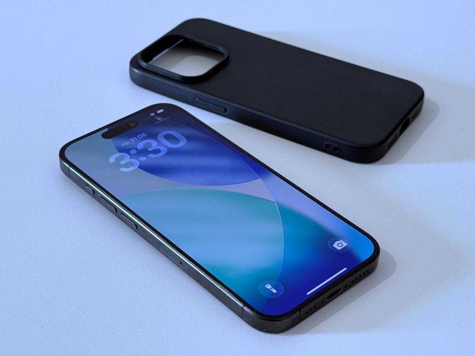 Бартер! iPhone 15 Pro Black Titanium (Черен) 82%