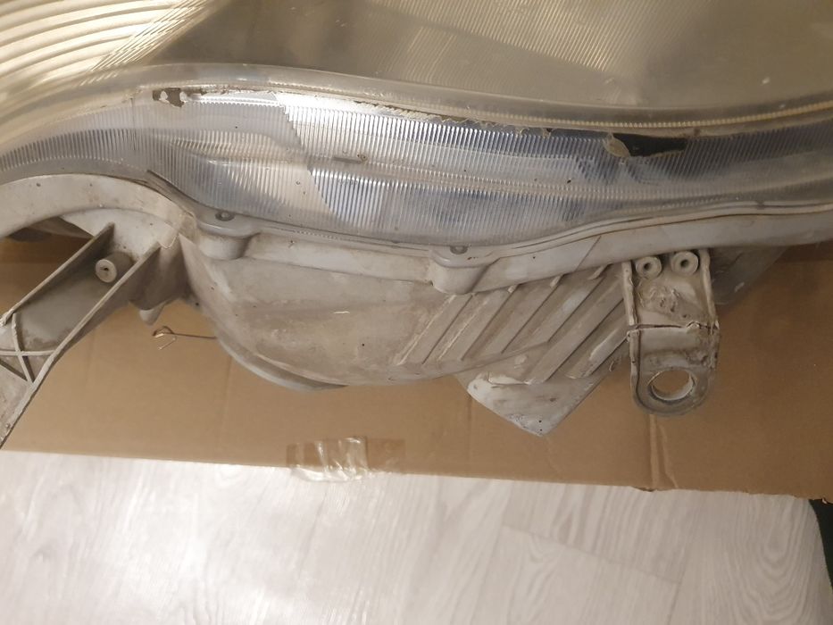 Фары для Toyota Highlander