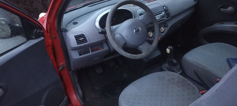 Vând Nissan Micra