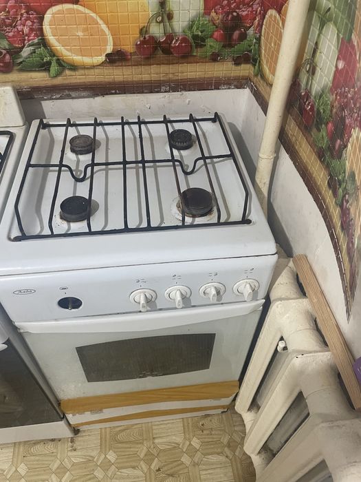 б/у газовая плита
