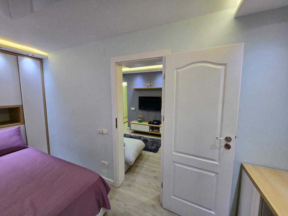 Tomis Nord - PROPRIETAR 3 camere 40 mp  80 000 EURO