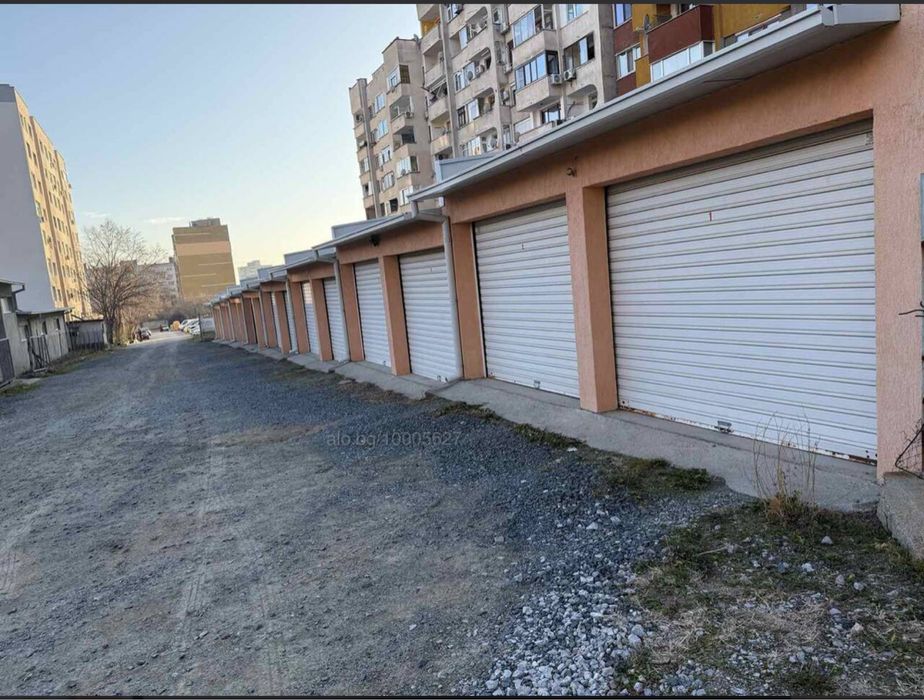 Дава се под наем Гараж / Паркомясто в Сливен, Сини камъни - 15 кв.м за 76.5 € - Снимка #1