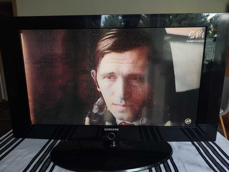 televizoare hd samsung 32 inch philips 22inch