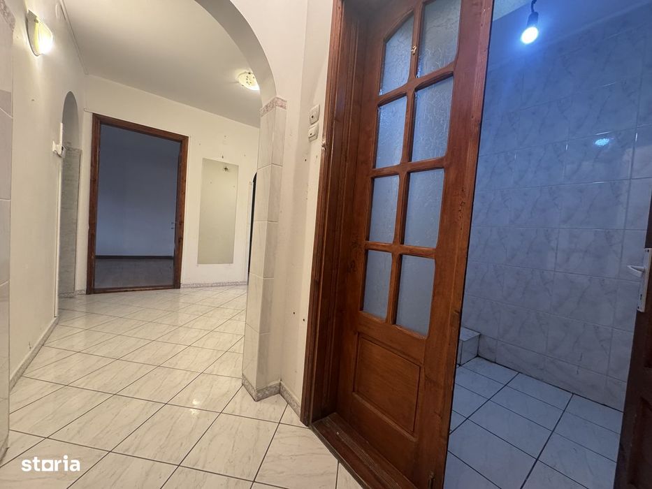 Nemobilat 3 camere 85 mp cu grădină Tatarasi Metalurgie